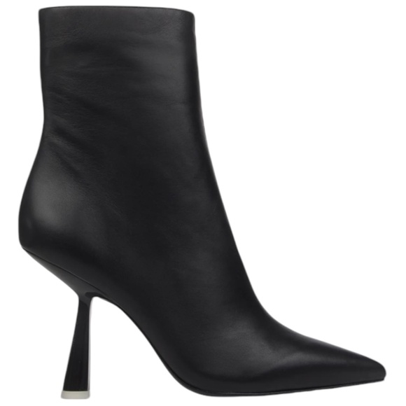 Elegant Black Ankle Boots - Picture 1 of 9